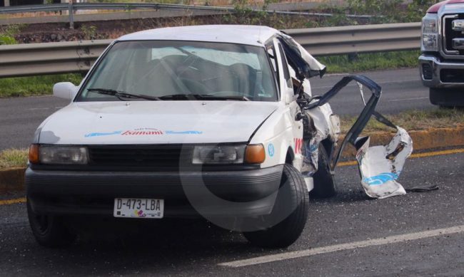 Choque-taxi-trailer-Morelia