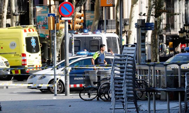 ambulancia-policia-Barcelona