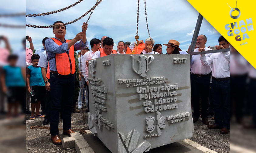 primera-piedra-Universidad-Politécnica-Lázaro-Cárdenas-Michoacán