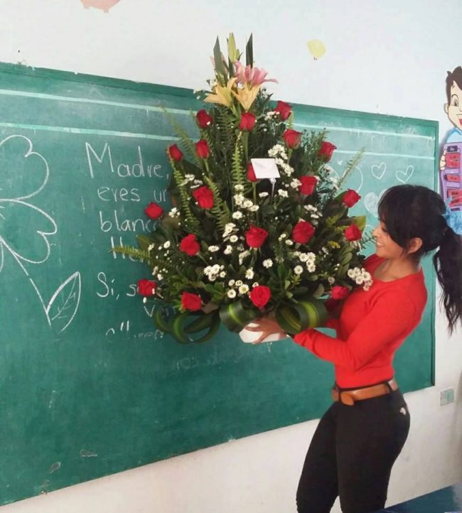 Maestra Yucatan fotos trasero