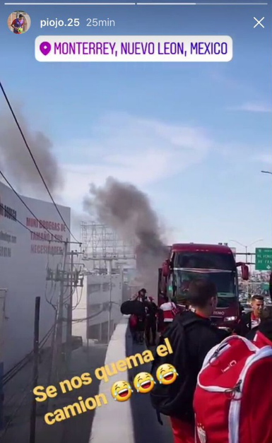 Necaxa Sub 20 camion quemado