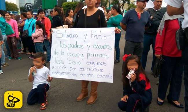 manifestacion-escuela-Ocolusen