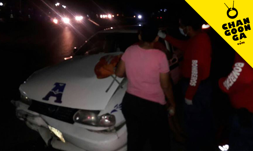 pasajera-accidente-taxi-Apatzingán-Michoacán-1