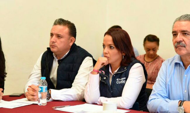 Carlos-Quintana-y-Andrea-Villanueva-1