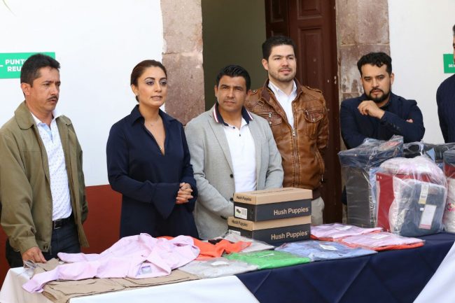 Entrega CGCS uniformes a las y los trabajadores de esta dependencia