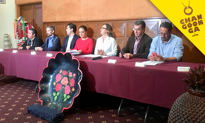 Tres nuevas rutas aéreas para conectar al turismo a Michoacán, desde San José California, Fresno y Mexicali con destino a la capital del estado, informó la titular de la Secretaría de Turismo, Claudia Chávez López. A partir del 16 de diciembre comenzará a operar estas tres rutas por parte de la aerolínea Volaris, la venta de boletos ya está disponible en su página web, a partir de este 9 de octubre. Con la finalidad de generar el acercamiento turístico con el país norte, Chavéz López, señalo que la conectividad es pieza clave, para fortalecer las facilidades del regreso del turista nacional e internacional a la entidad. Esto durante la presentación del programa de actividades de la tradicional Noche de Muertos, realizado en las instalaciones de esta dependencia en la Ciudad de Morelia.