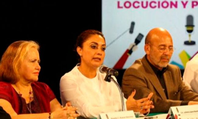 diplomado-locución-periodismo-Julieta-López