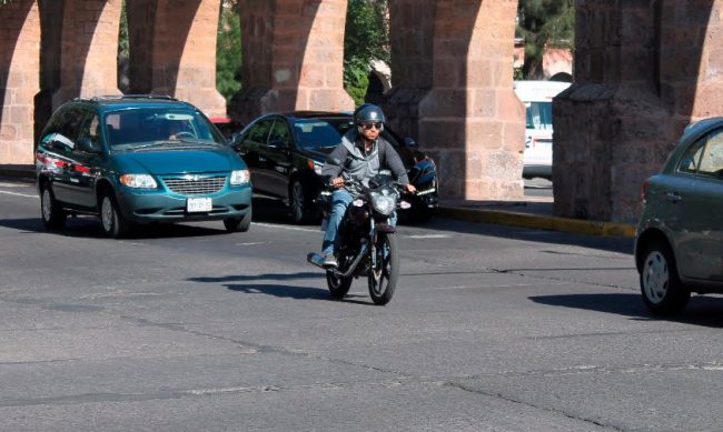 motociclista-Morelia-Acueducto