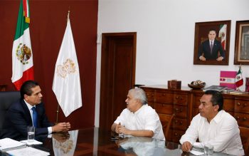 Silvano-Aureoles-reunión-UMNSH-dinero