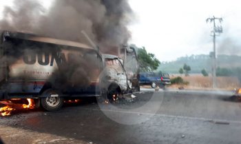 quema-CNTE-unidades-Michoacán