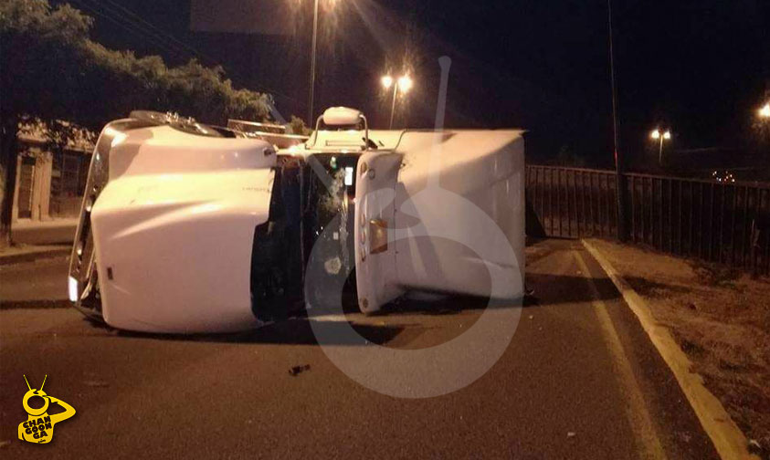 #Morelia Vuelca Tráiler En El Libramiento - Changoonga.com