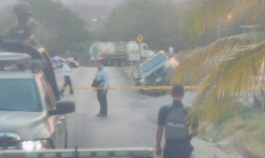 balacera pistoleros Lázaro Cárdenas