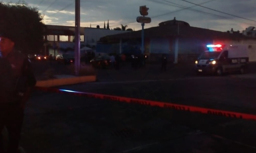 Morelia Asesinan A 2 Personas En Marisquería Por Las Tijeras