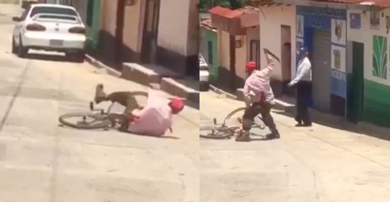Don Se Cae De Su Bicicleta, La Agarra A Machetazos ‘Pa’ Que Se Le Quite’