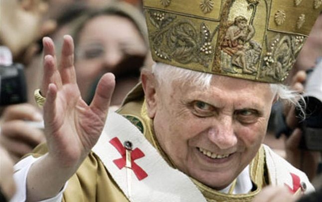 Matrimonio LGBT, Aborto Y Vida Artificial Es Obra Del Anticristo: Benedicto XVI