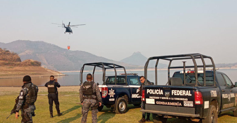 Son 2 Helicópteros Combatiendo Fuego En Zitácuaro; Hay 4 Incendios En Michoacán
