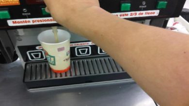 Tipo Le Avienta Café Hirviendo A Empleado Que Le Pidió Usar Tapabocas, En EU