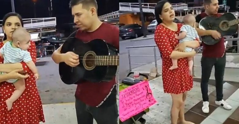 En México: Pareja Desempleada Sale A Cantar Con Todo Y Bebé A Cambio De Monedas