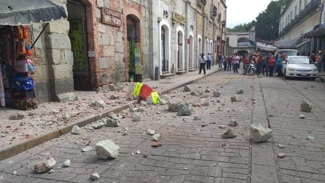 Van 7 Muertos En Oaxaca Por Sismo De 7.5, Más De 1 Mil 500 Réplicas