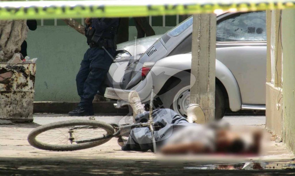 #Michoacán Asesinan A Hombre Mientras Viajaba En Su Bici