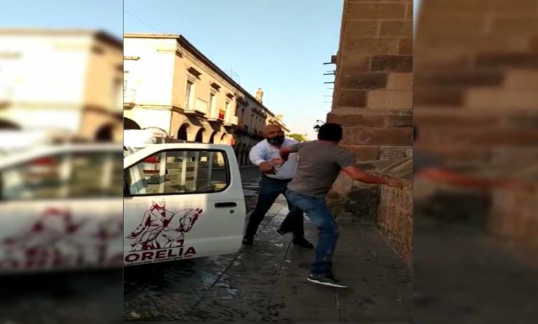 #Morelia Funcionario Agrede A Hombre Porque No Le Dio "Mochada"