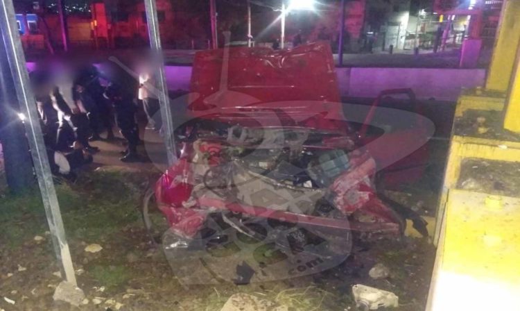 #Morelia Jetta Choca Contra Una Reja Y Deja Tres Niños Heridos