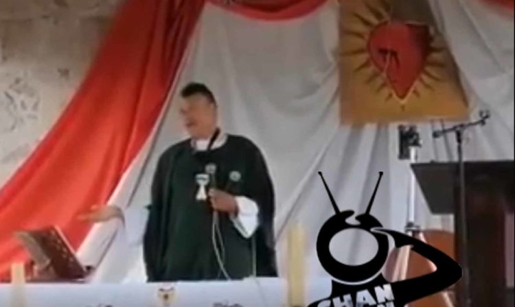 #Michoacán Padre Pistolas Afirma: Sacerdotes Y Hasta Obispos Tienen Hijos Propios