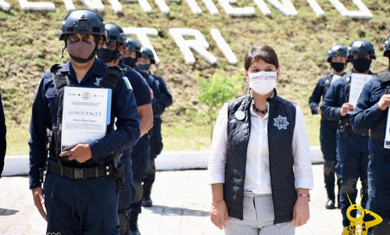 #Morelia Polis Se Gradúan, Comisionada Escapa Del Lugar Para No Ser Cuestionada Por Asesinato De Chavo Moreliano 