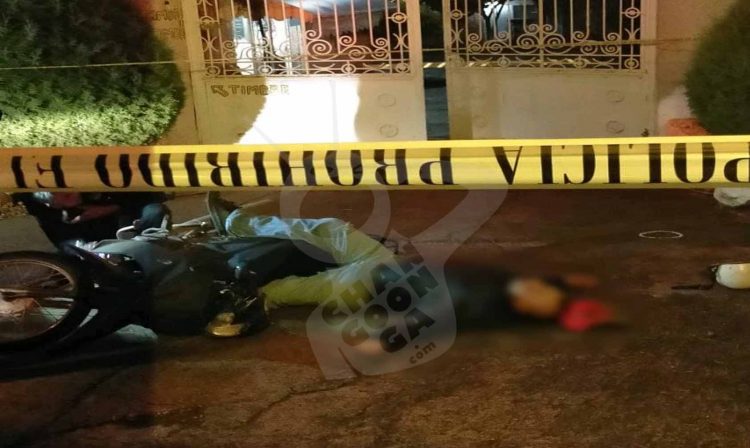 #Michoacán Asesinan A Motociclista A Fuera De Hotel