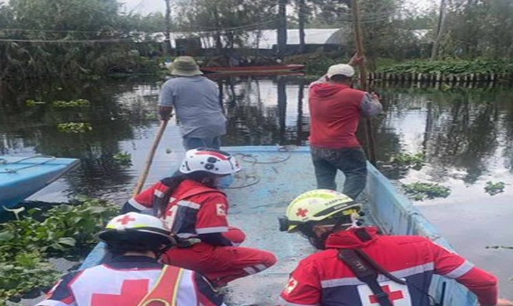 Niña Cae A Canales De Xochimilco, Es Hallada Muerta 