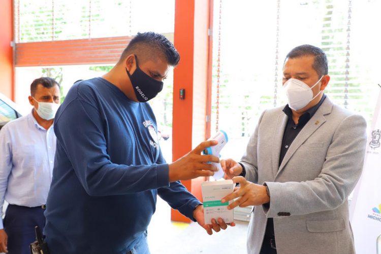 #Morelia Sedesoh Da Cubrebocas A Bomberos 