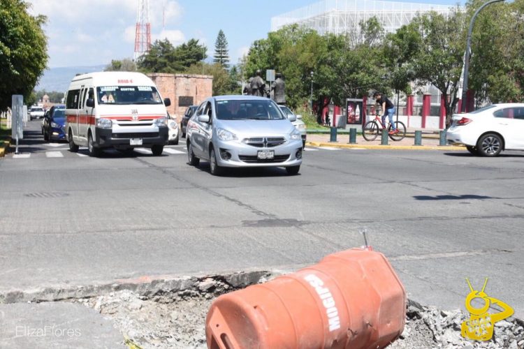 #Morelia Replantean El Ampliar Banqueta En Acueducto