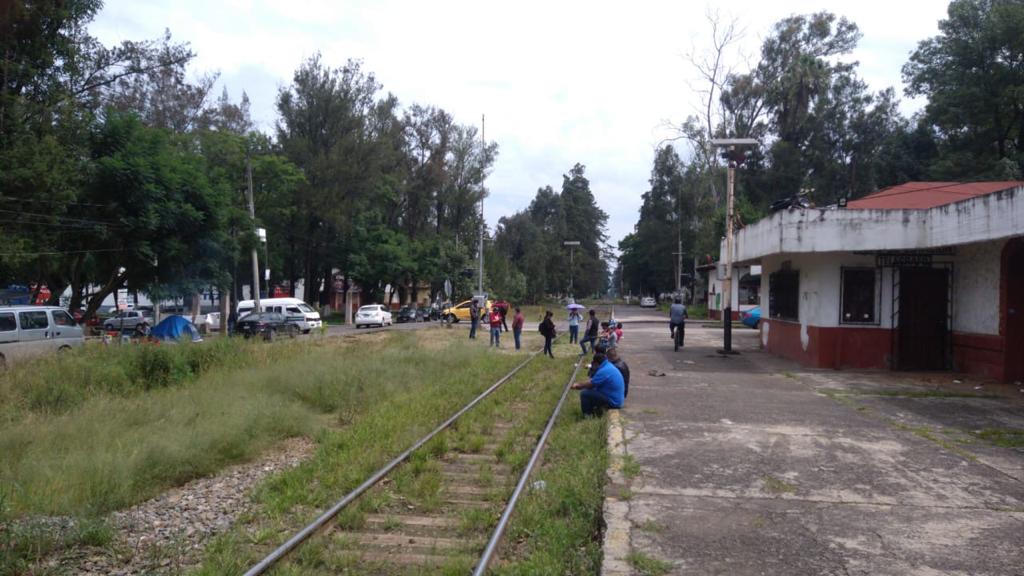 CNTE Vuelve A Tomar Vías Del Tren En Michoacán