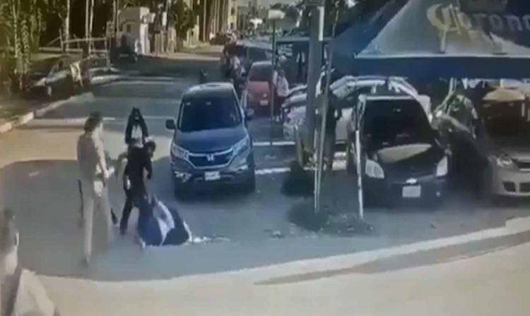 #Video Hombre Apuñala A Sujeto Acusado De Violar A Su Hija En Guanajuato