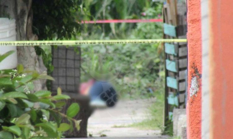 #Michoacán De Un Balazo En La Cabeza, Asesinan A Mujer 