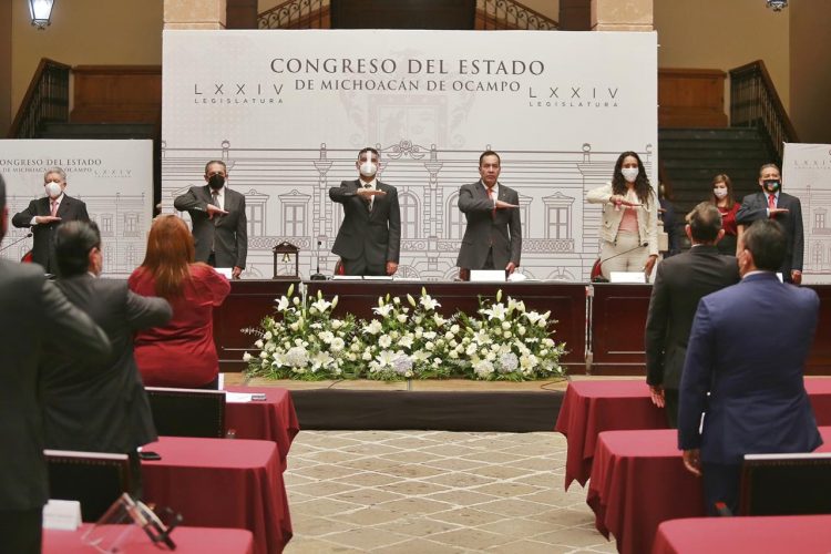 Participa Carlos Herrera En Inicio De Tercer Año De La 74 Legislatura 