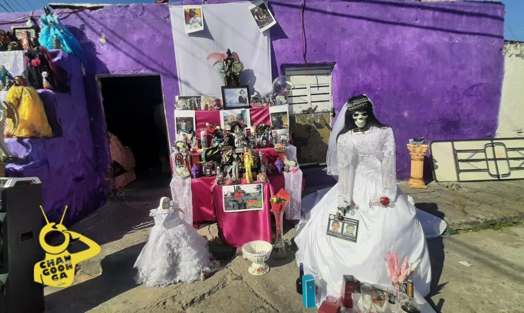 Morelia 'Nadia' Y 'La Chicuela' Encabezan Altar Dedicado A La Santa Muerte  –  – Noticias de última hora, con un toque acidito
