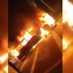 Autobús Se Incendia En Caseta De La Autopista Siglo XXI - Changoonga ...